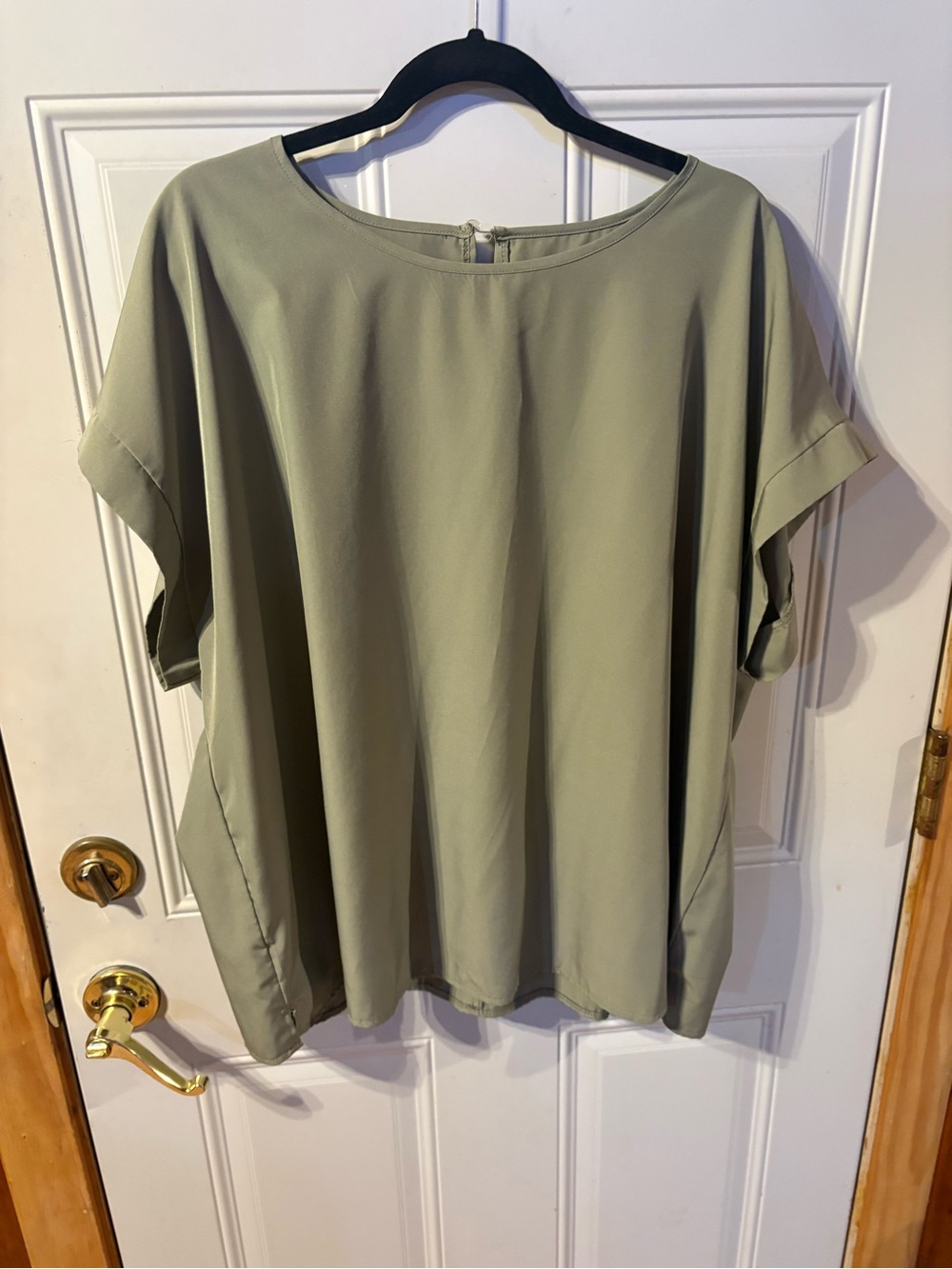 SHEIN Relaxed Short-Sleeve Tunic in Sage Tag Fits 2X